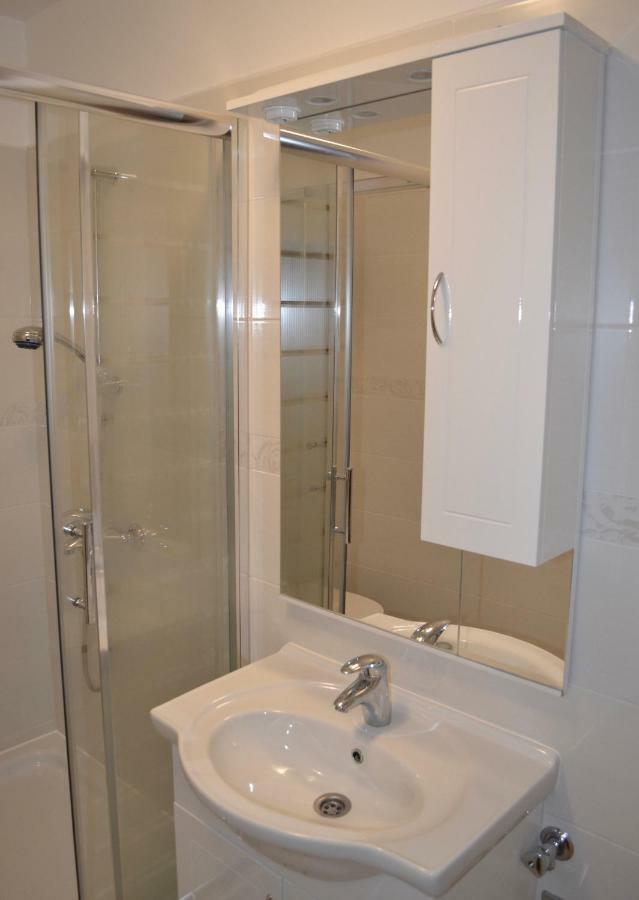 Apartment Milica Rab Town